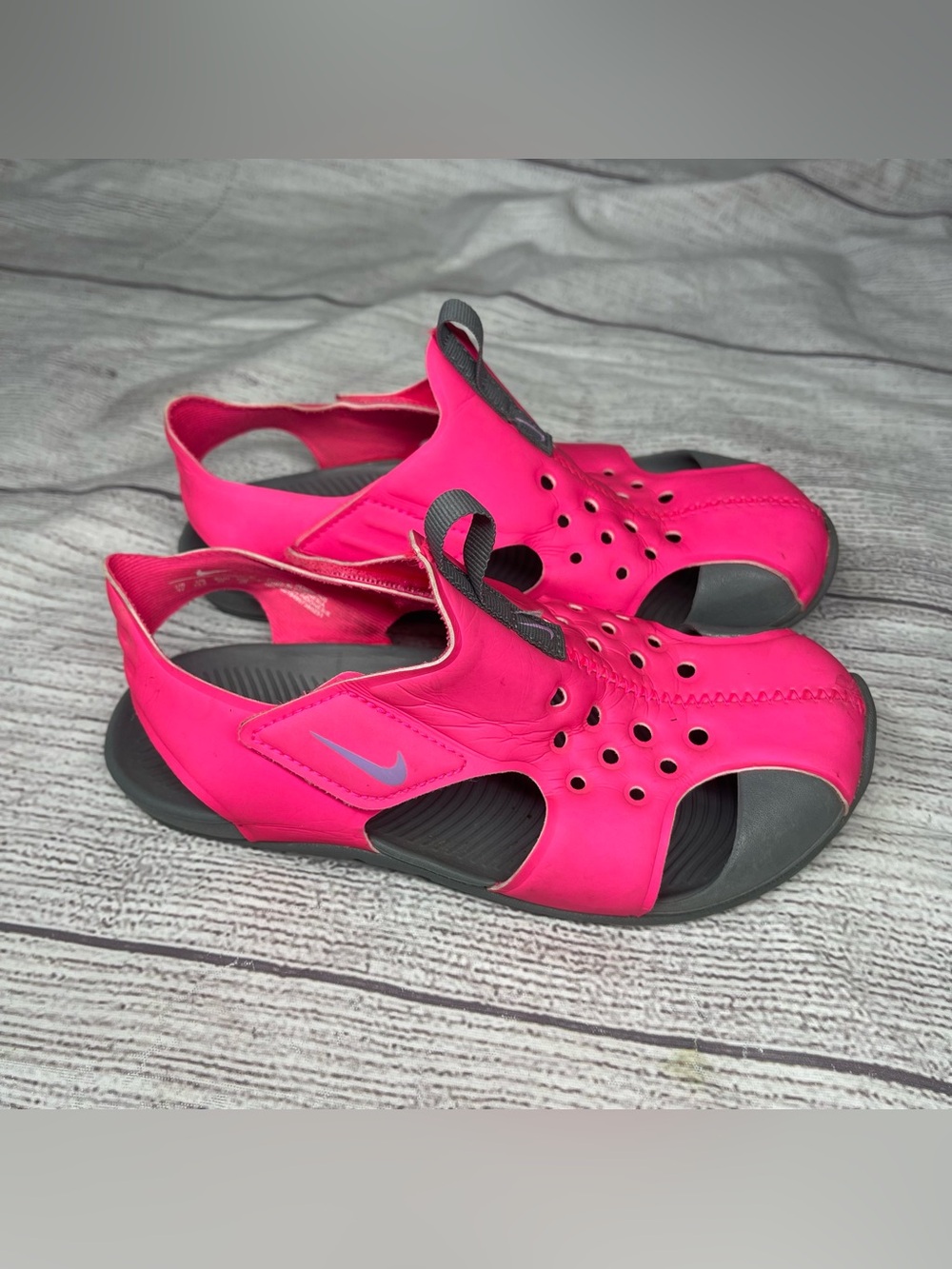 Nike Girls Size 1 Sunray protect 2 Pink Water Sandals